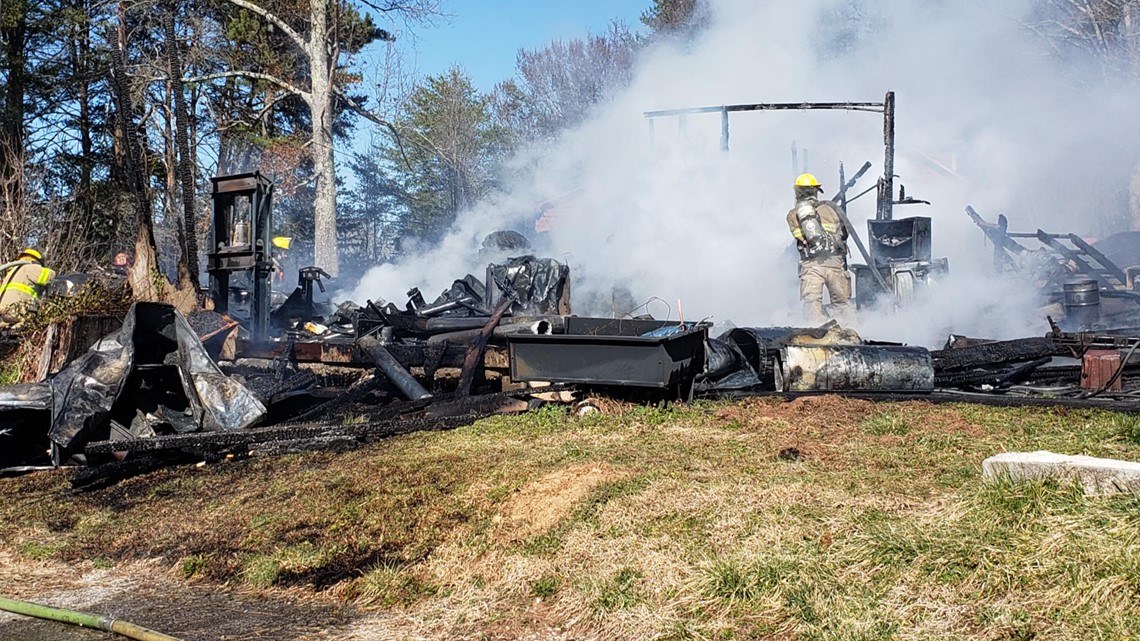 Garage burns down in East Knox County