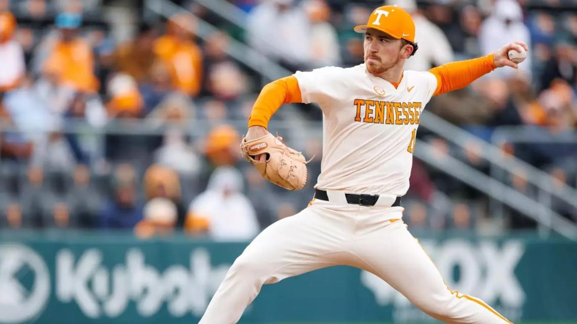 Kentucky run-rules Tennessee baseball 12-2 in 8 innings