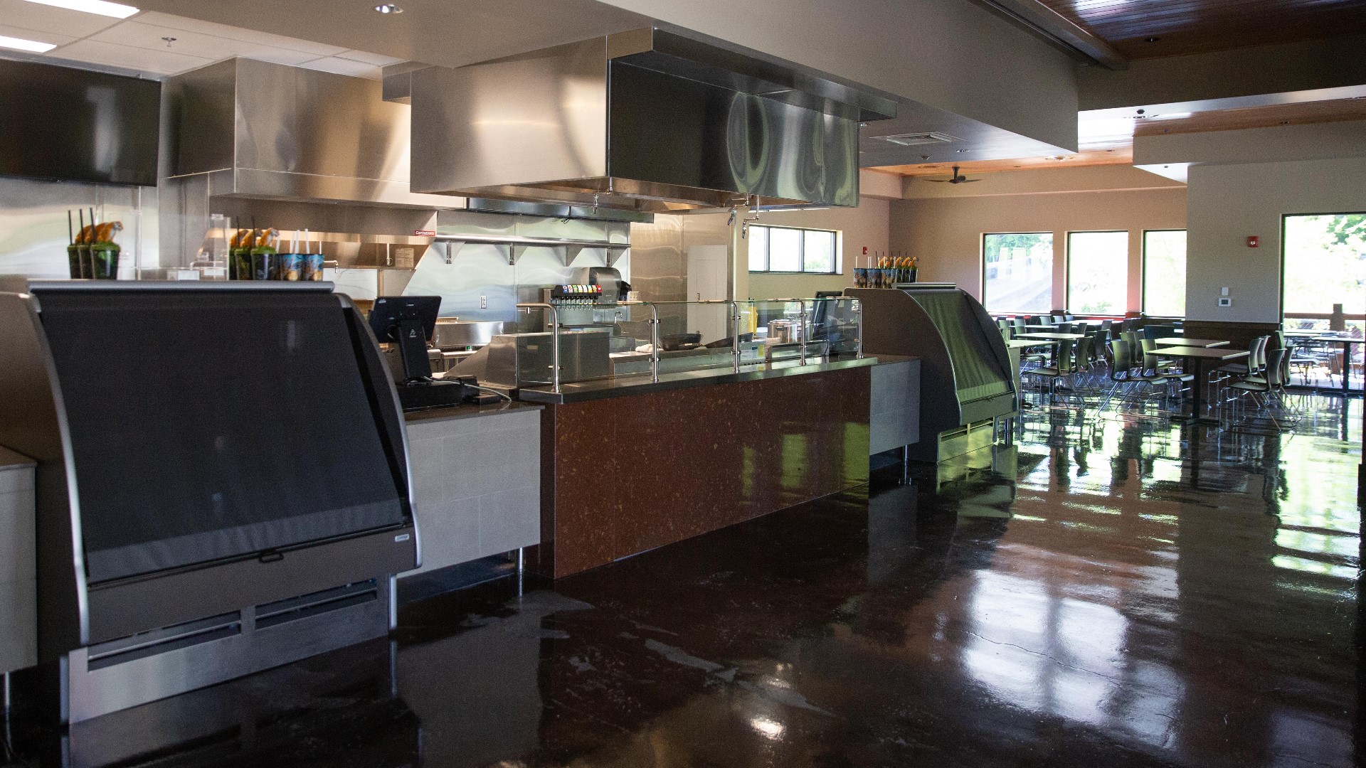 Zoo Knoxville opens new 'Beastro'