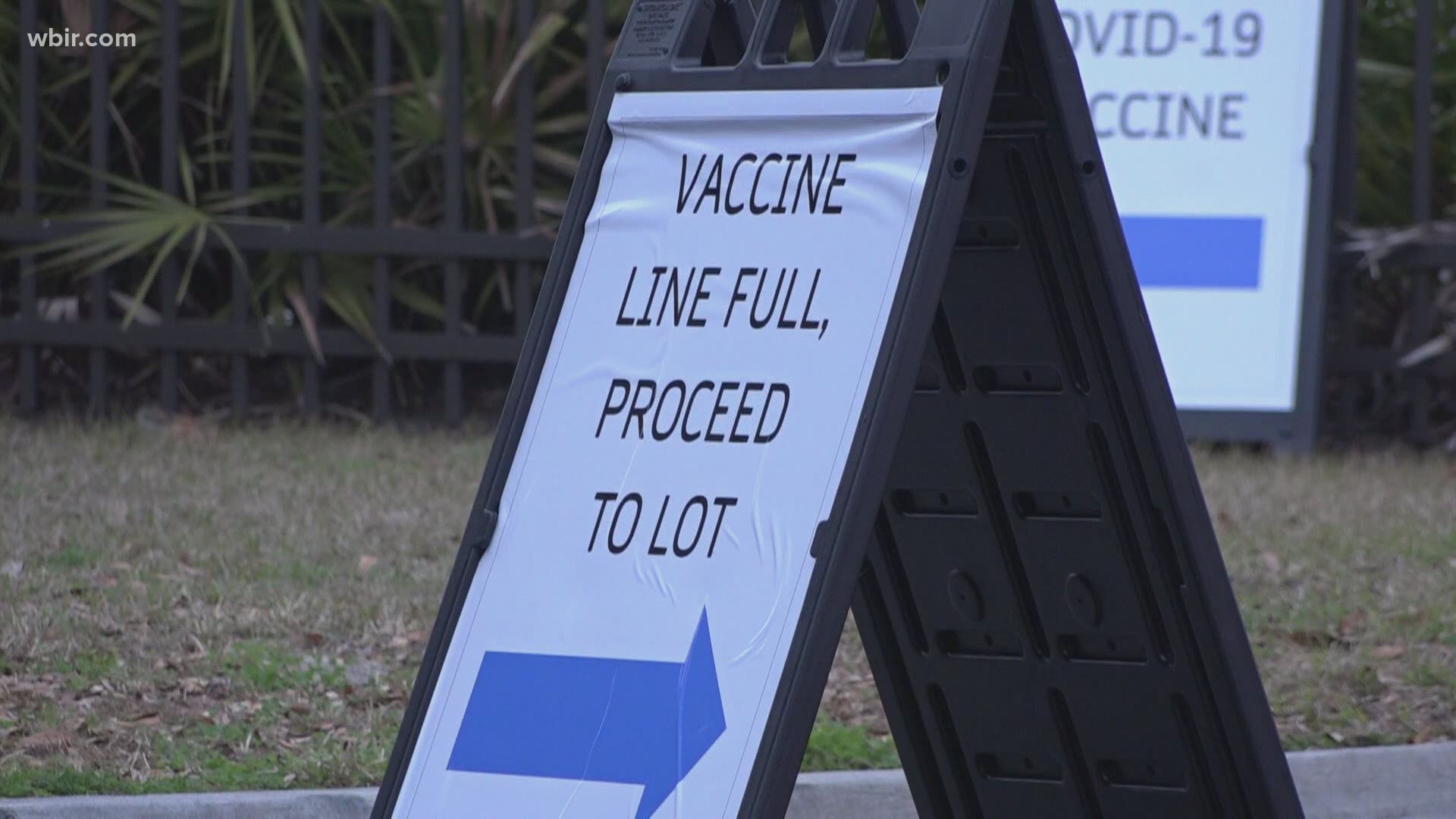 Long lines and a lack of appointment availabilities is driving some people to look for the COVID-19 vaccine outside of Knox County.