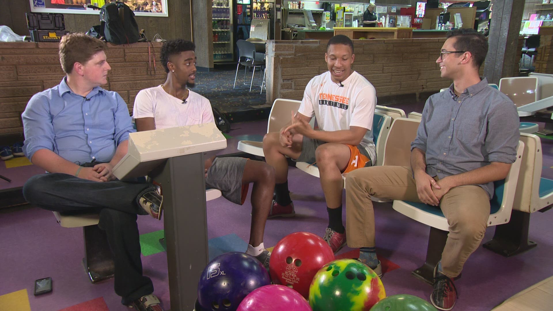 After bowling, Tennessee basketball players Jordan Bone and Grant Williams sit down with the sports team to talk about next season.