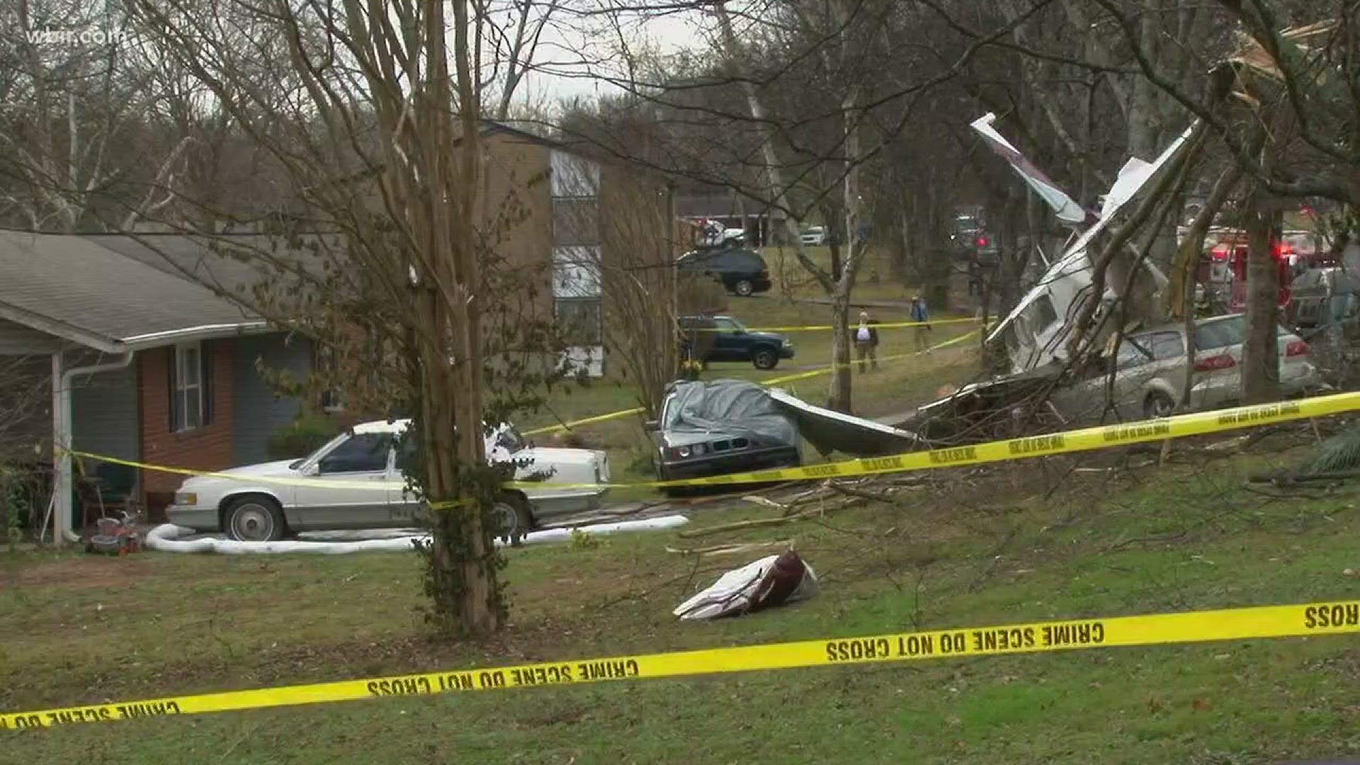 Dec. 19, 2017: Neighbors are being hailed as heroes after rushing into the wreckage of a plane crash in East Knoxville.