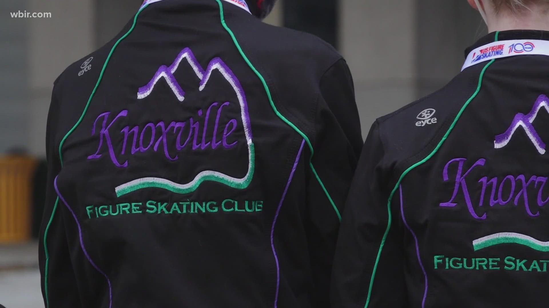 Local Knoxville skaters got to skate alongside Olympic hopefuls during the US Figure Skating National Championship in Nashville.