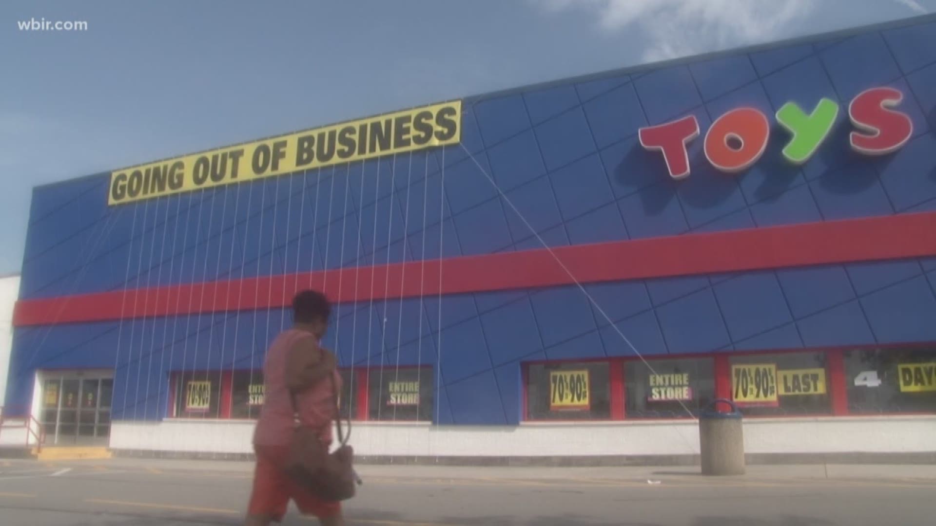 Thursday is the last day people can shop at the iconic big box toy store before it closes its doors.