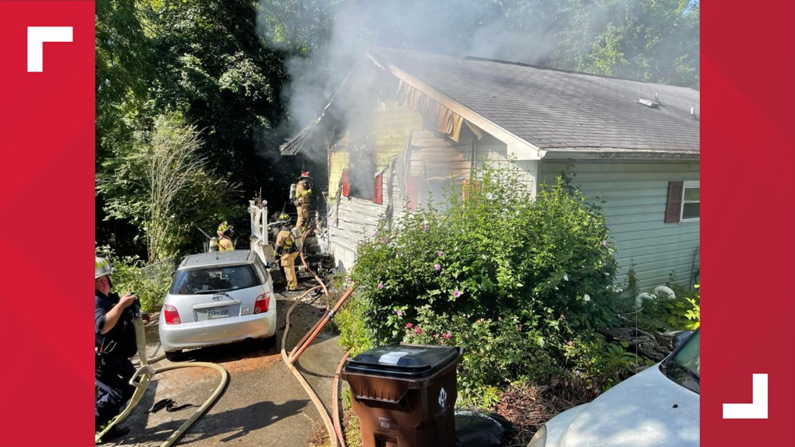 Investigation underway for house fire in Oak Ridge