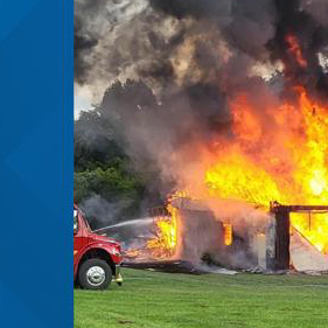 Firefighters report no injuries after barn fire in Maryville | wbir.com