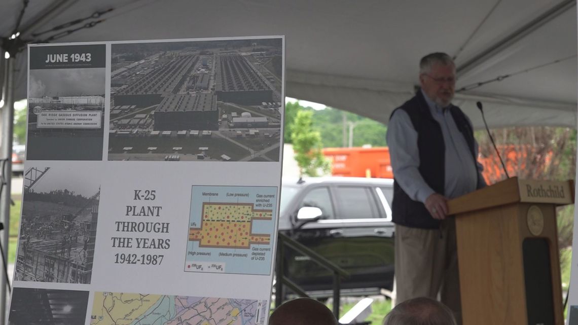 希少　THE CORPORATION IN MODERN SOCIETY The Corporation in the Twenty-First Century