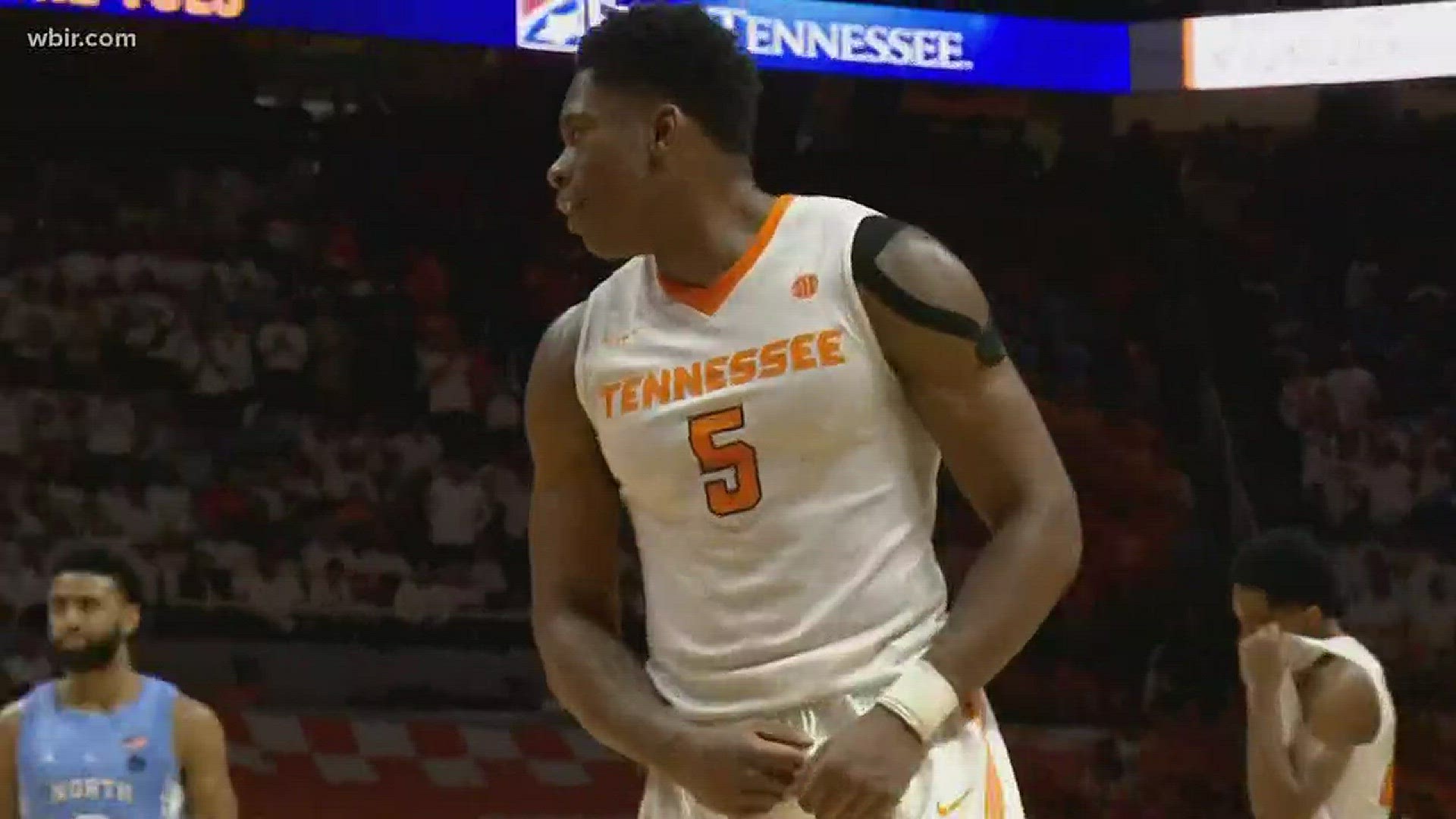 Tennessee plays Wright State in the first round of the NCAA Tournament and Admiral Schofield knows one of the players on the Raiders roster.