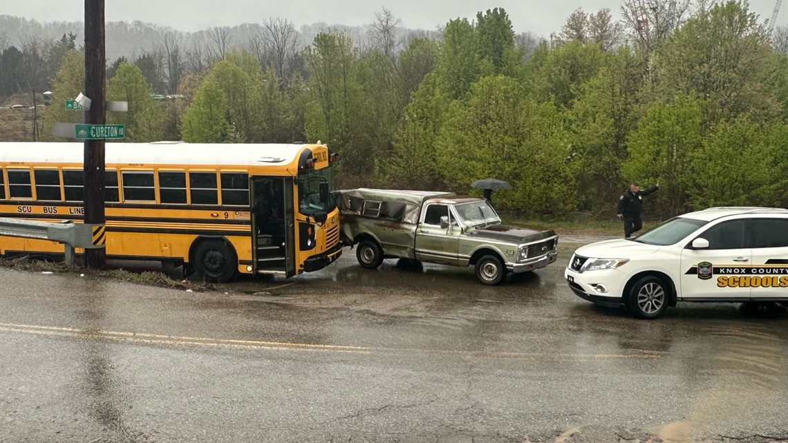 School bus involved in Karns-area crash Tuesday afternoon - Vimarsana News