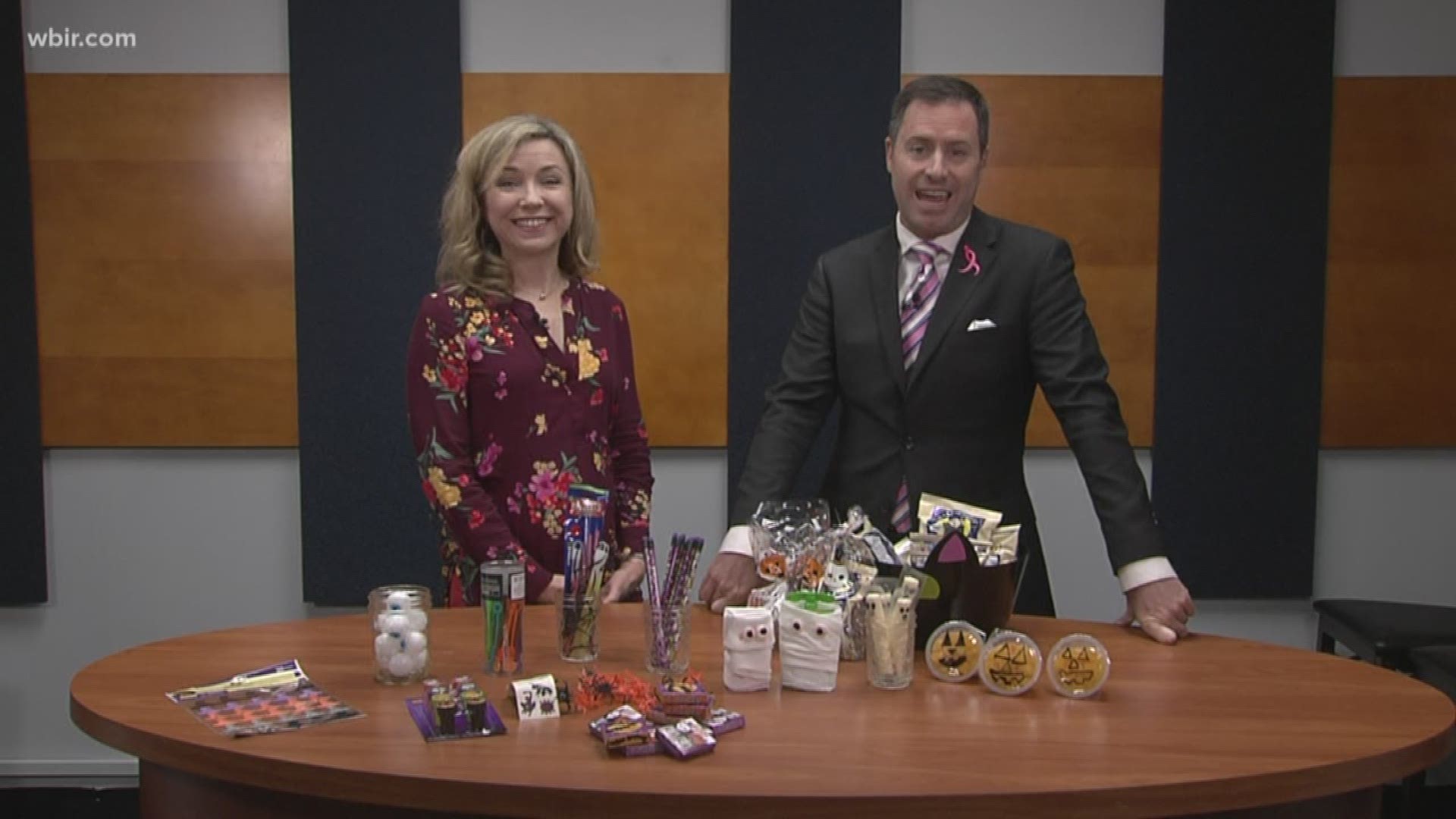 A registered dietitian shares alternatives to candy this Halloween