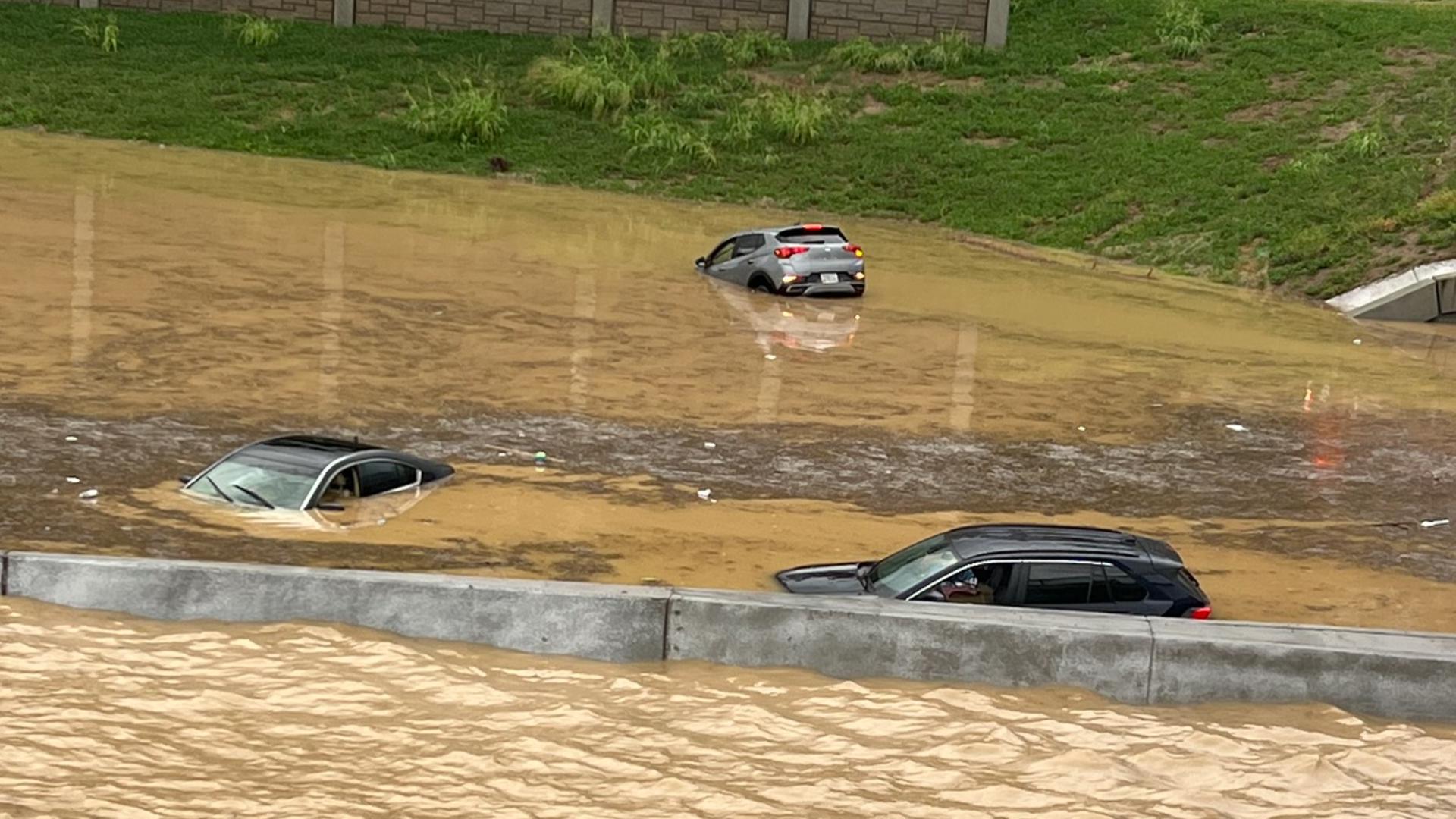 Heavy rains, flooding slam parts of Chattanooga | wbir.com