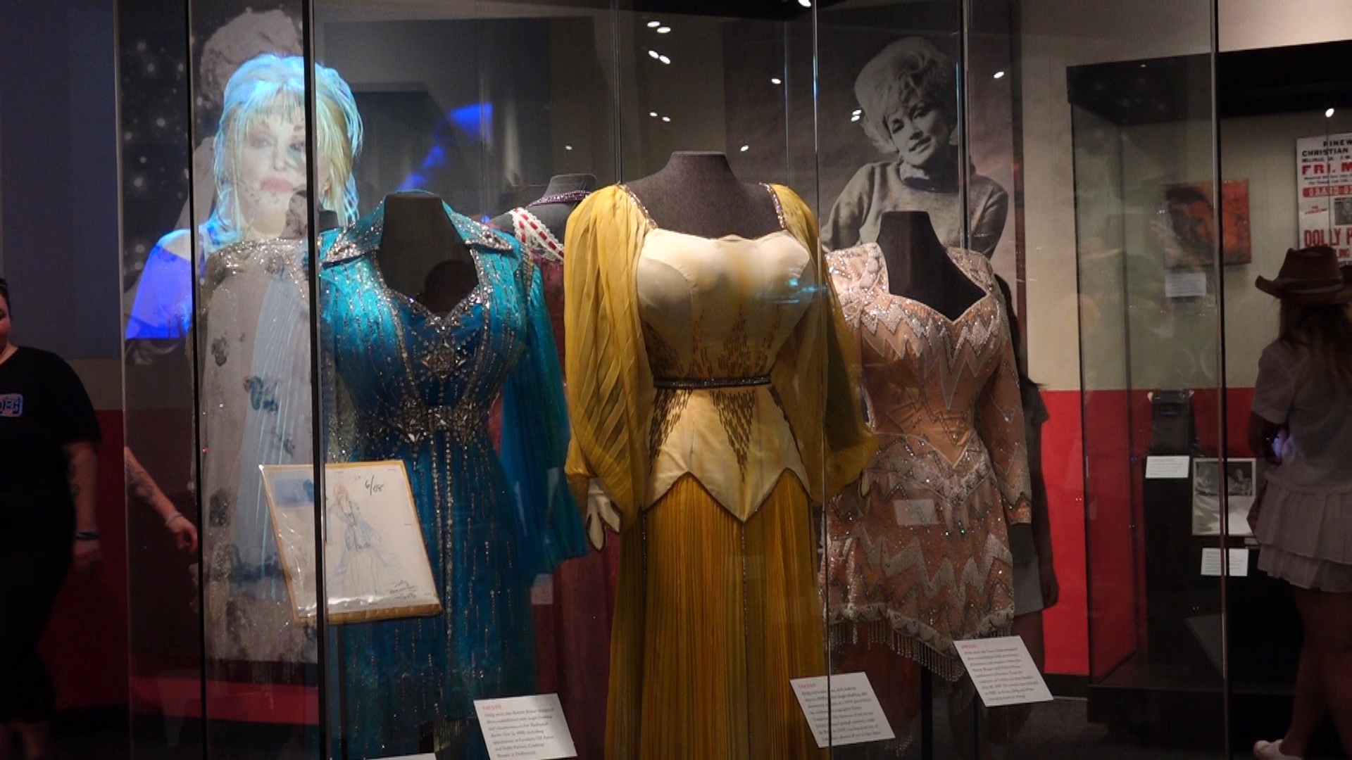 Dolly Parton exhibit at Country Music Hall of Fame and Museum honors ...
