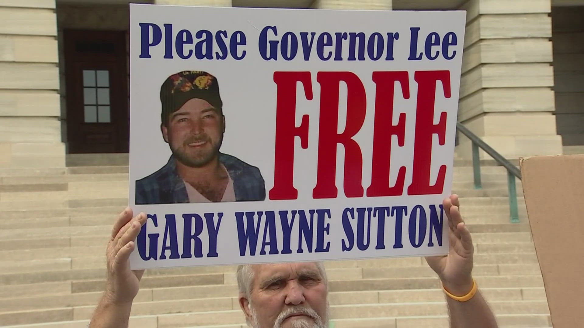 Tommy Griffin and Connie Branam were shot and killed in 1992. Now, one of the men convicted in their killings is working to get off death row.