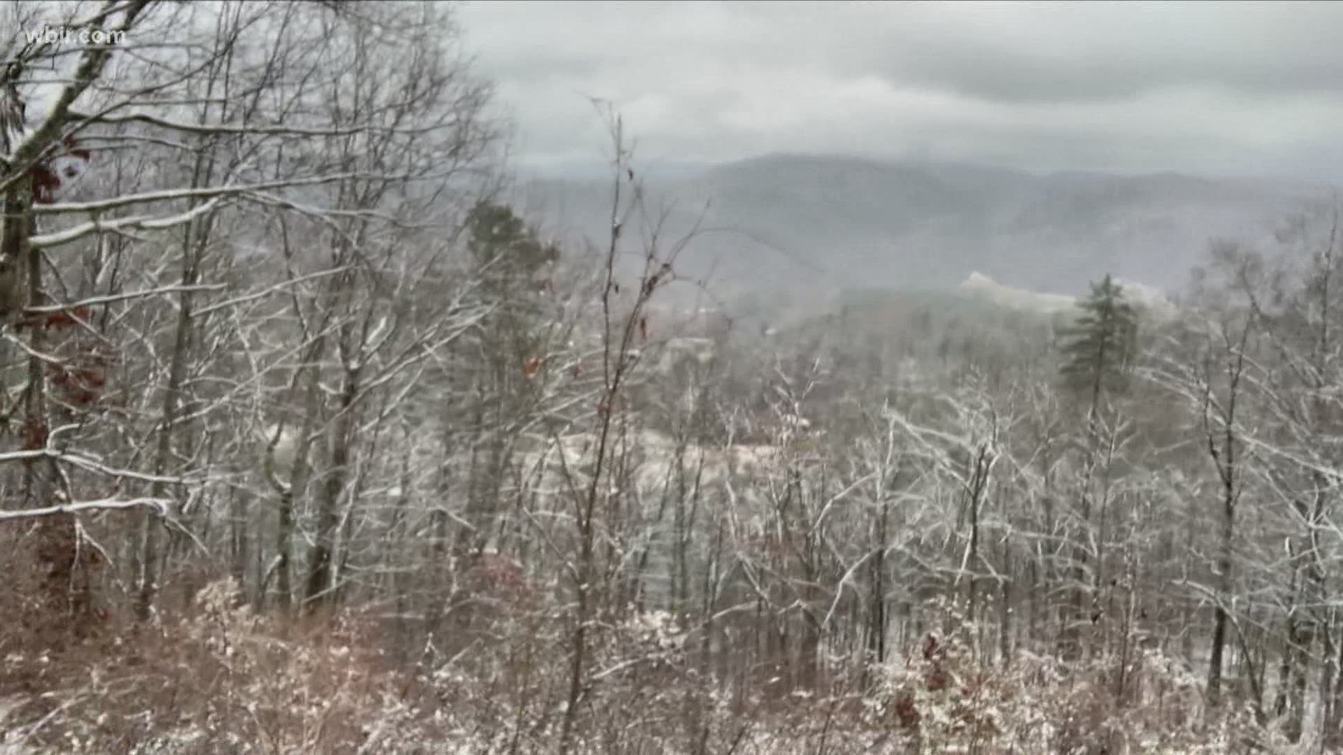 Snow falling across East Tennessee with most accumulation expected in