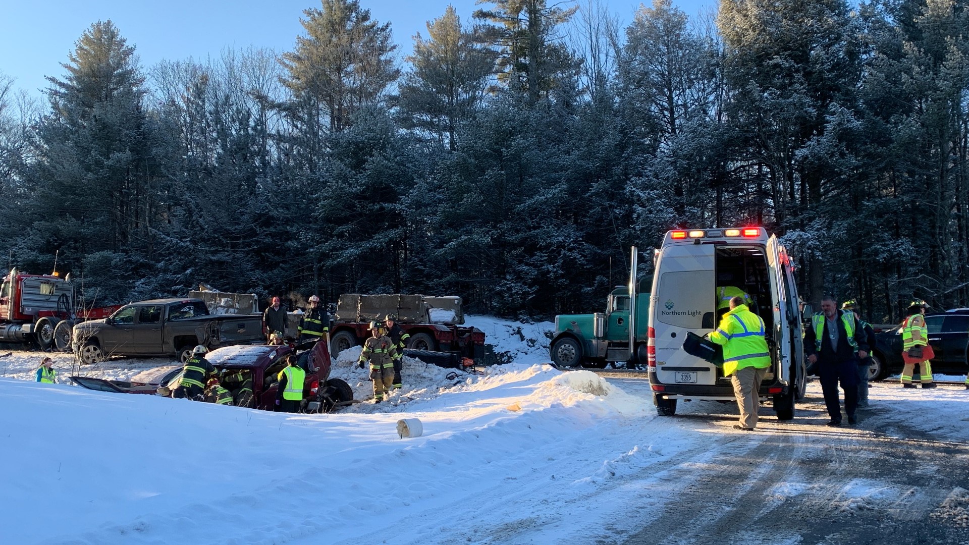 30car crash pileup in Maine on I95 north causes injuries