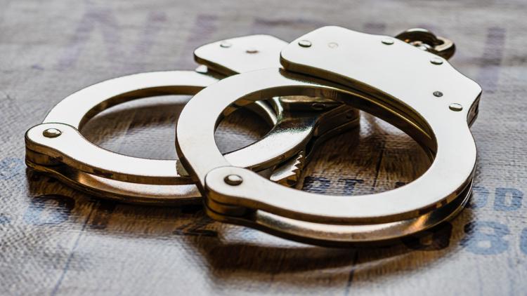 Prosecutors dismiss fetal homicide charge against Kentucky woman who ...