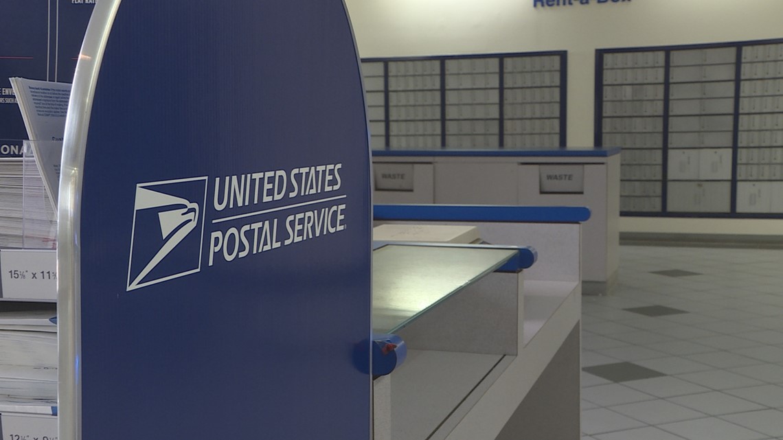 USPS Sign claiming Knoxville post offices would shorten hours due to