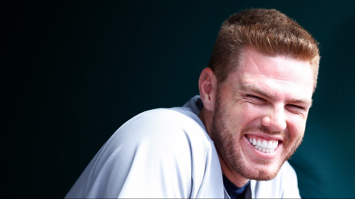 Freddie Freeman leaves during Braves game as wife goes into labor