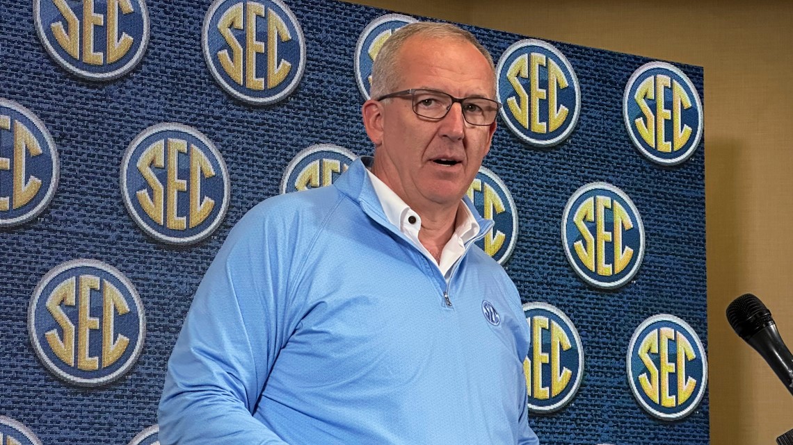SEC drops divisions; will keep 8game conference slate in 2024