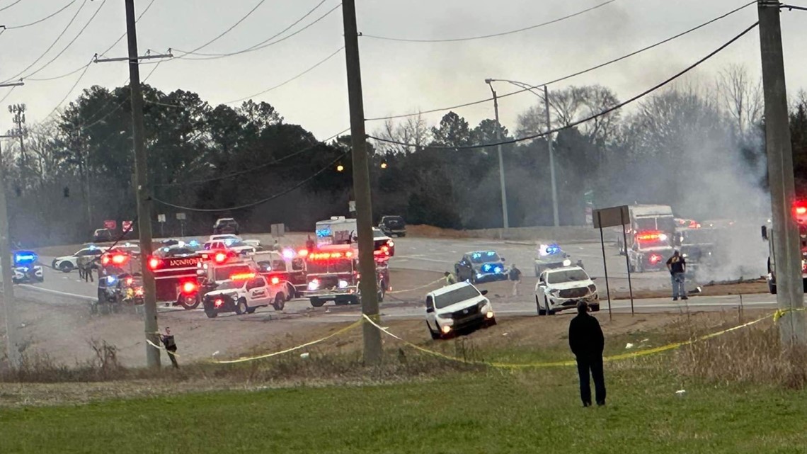 Helicopter crashes near Hwy. 53, Burwell Rd. in Harvest - Vimarsana News